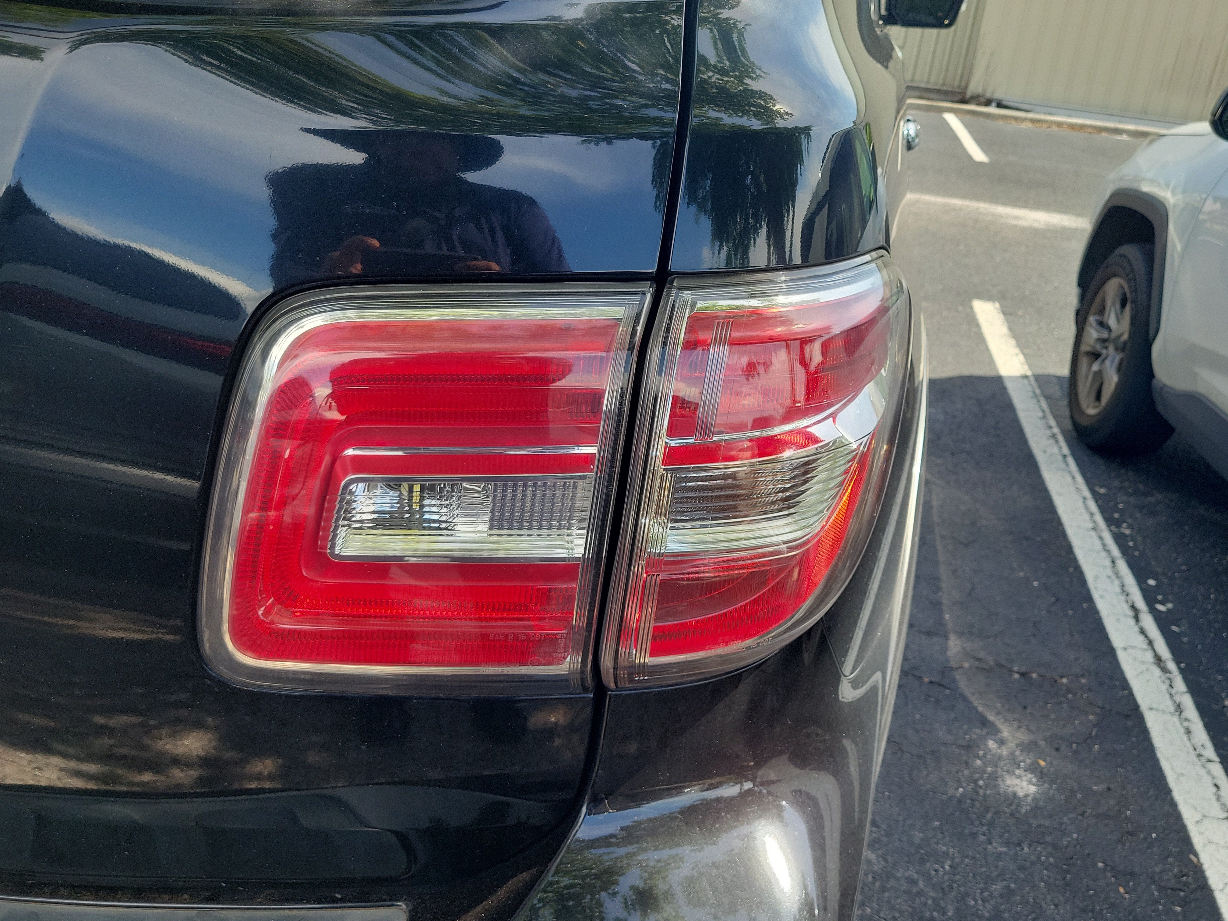 2017 Nissan Armada SV