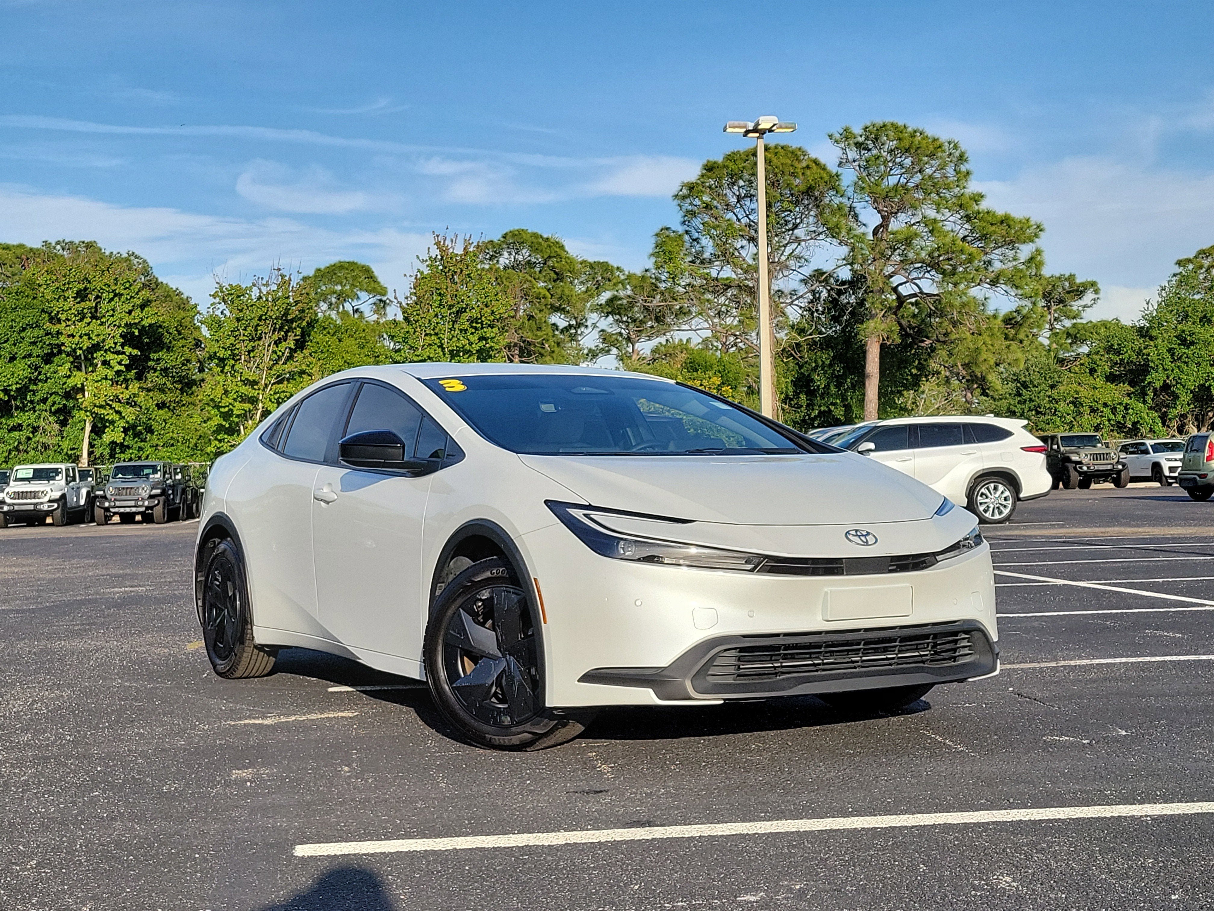 2023 Toyota Prius LE