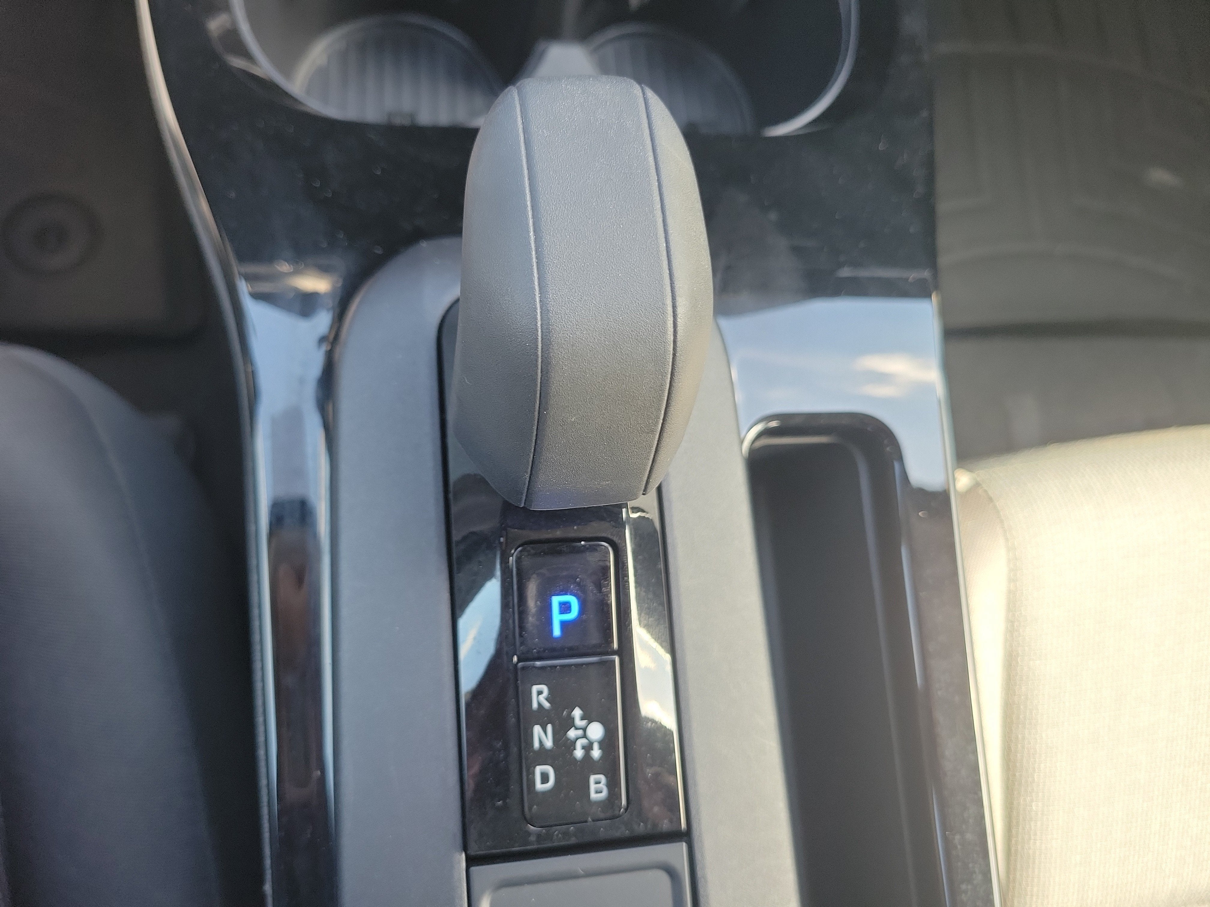 2023 Toyota Prius LE