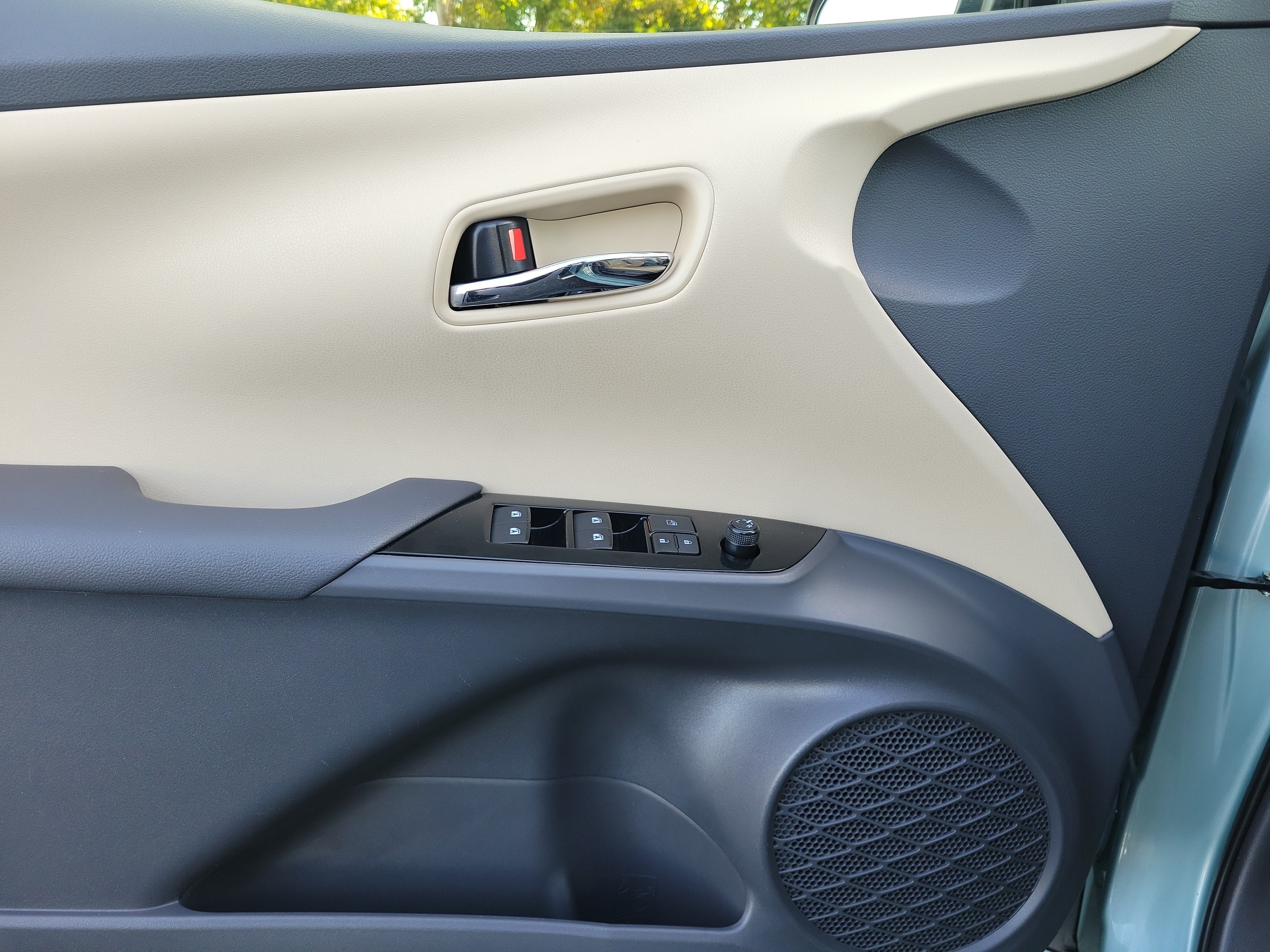 2016 Toyota Prius Two