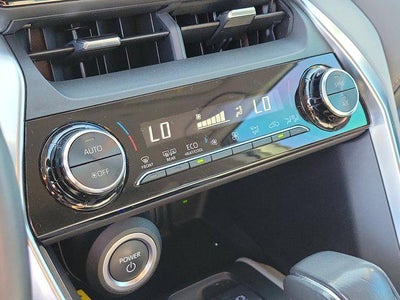 2023 Toyota Venza LE