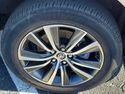 2023 Toyota Venza LE