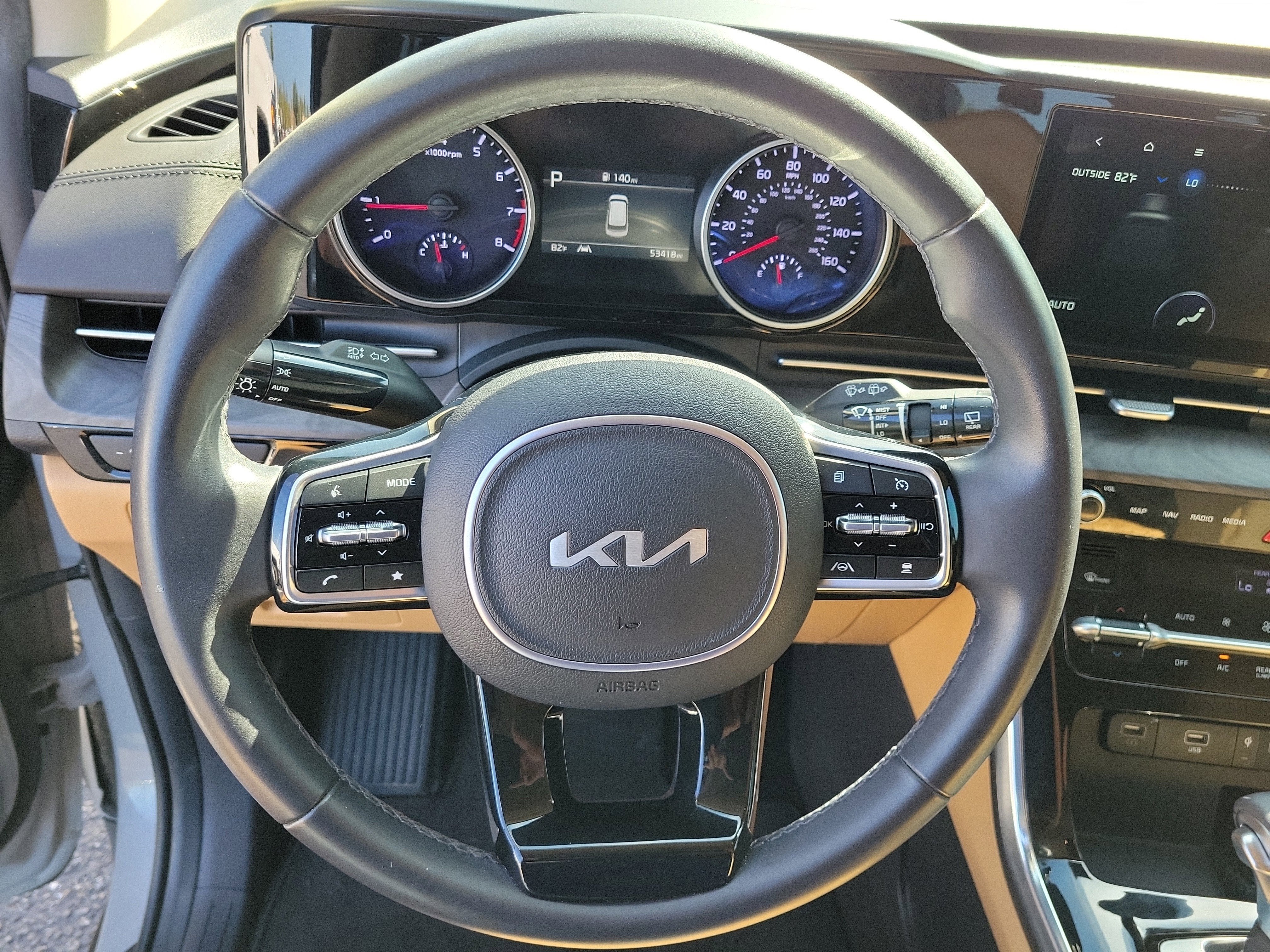 2024 Kia Carnival EX