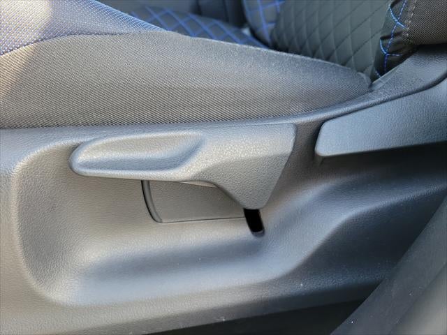 2022 Toyota C-HR XLE