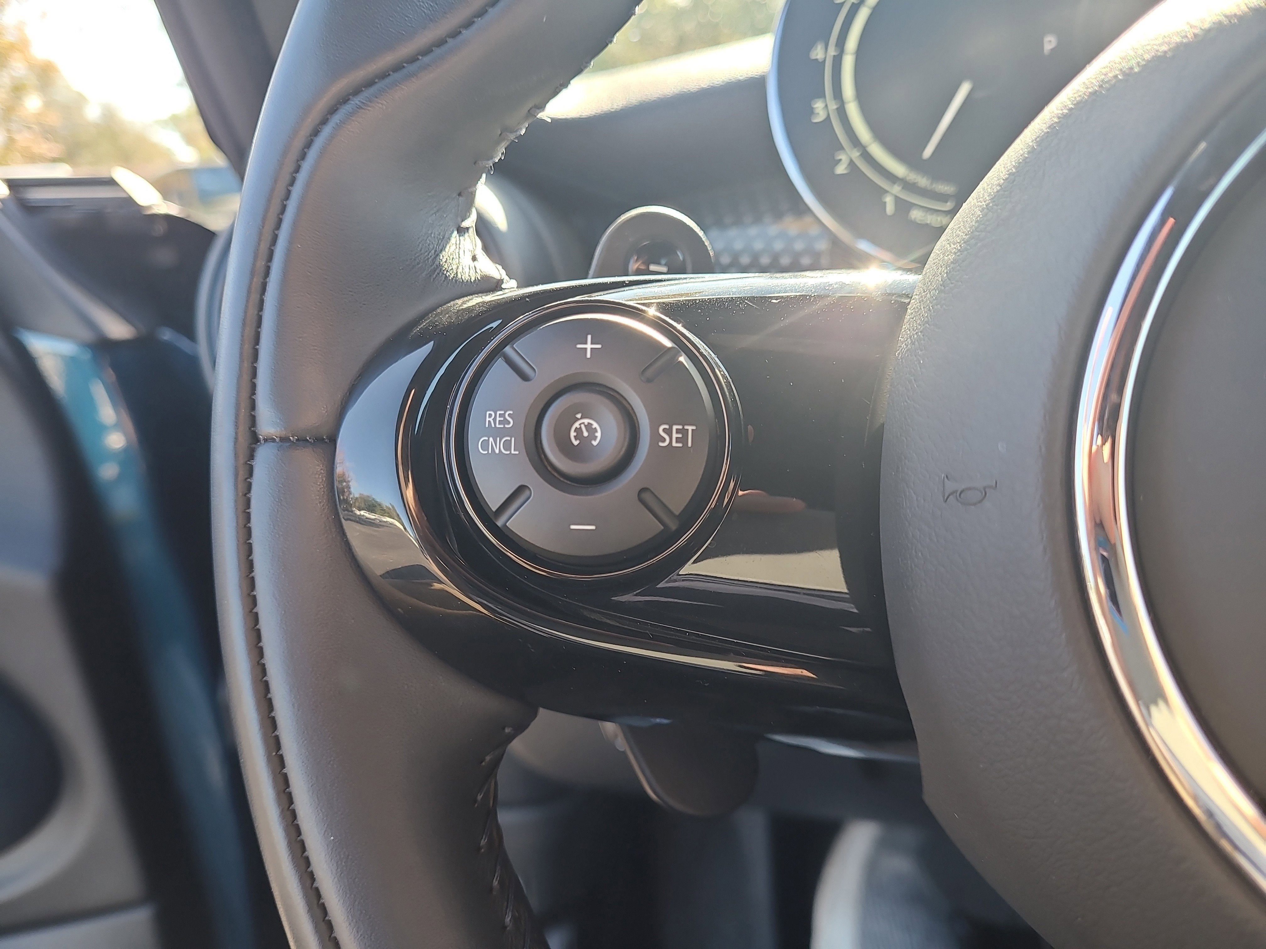 2011 MINI Hardtop 2 Door Cooper