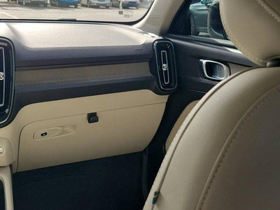 2020 Volvo XC40 T4 Inscription