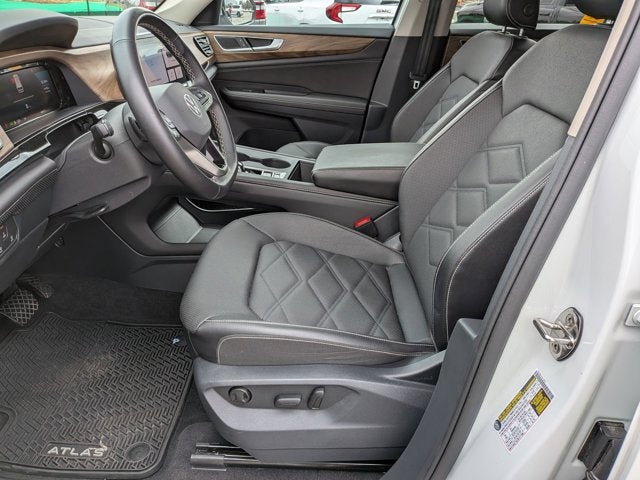 2024 Volkswagen Atlas 2.0T SE