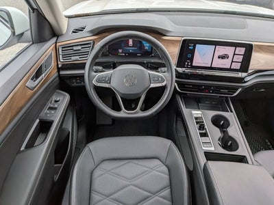 2024 Volkswagen Atlas 2.0T SE