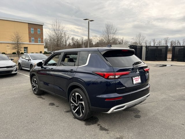 2023 Mitsubishi Outlander SE