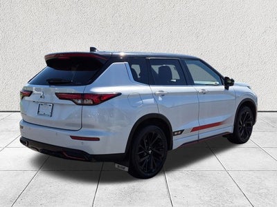 2024 Mitsubishi Outlander SE Black Edition