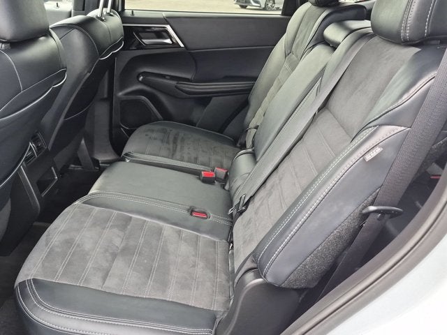 2024 Mitsubishi Outlander SE Black Edition