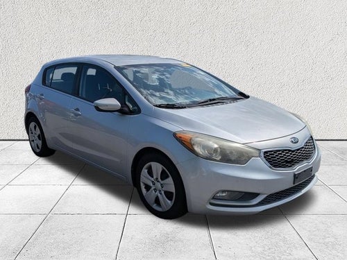 2016 Kia Forte 5-Door LX