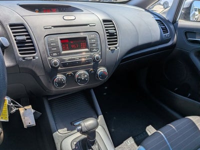 2016 Kia Forte 5-Door LX