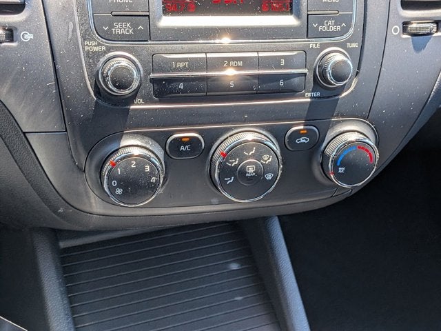 2016 Kia Forte 5-Door LX