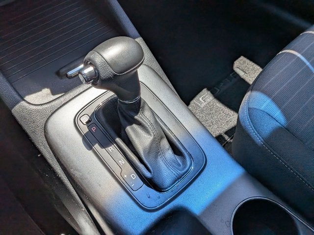 2016 Kia Forte 5-Door LX