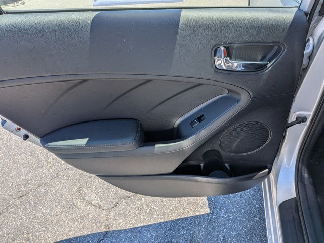 2016 Kia Forte 5-Door LX
