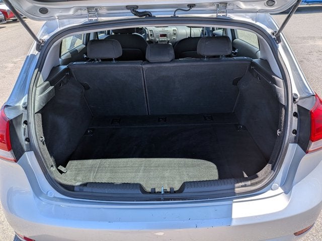 2016 Kia Forte 5-Door LX