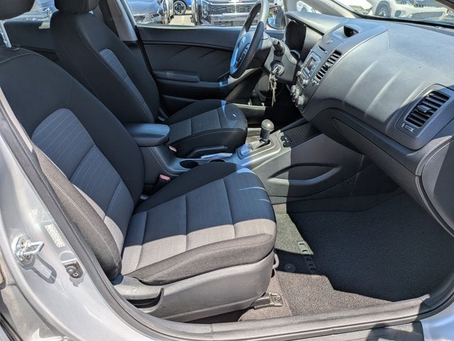 2016 Kia Forte 5-Door LX