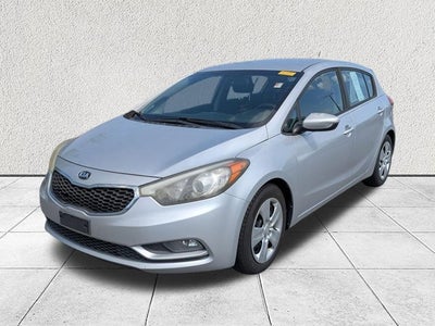 2016 Kia Forte 5-Door LX