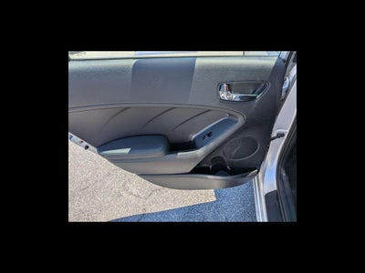 2016 Kia Forte 5-Door LX