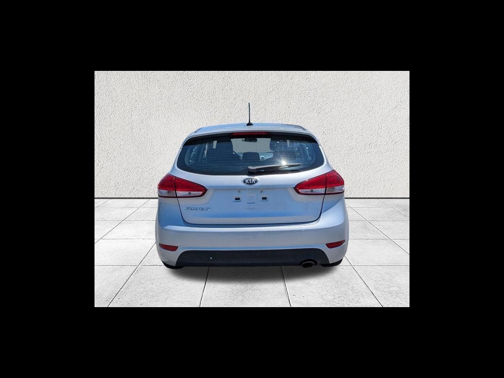 2016 Kia Forte 5-Door LX