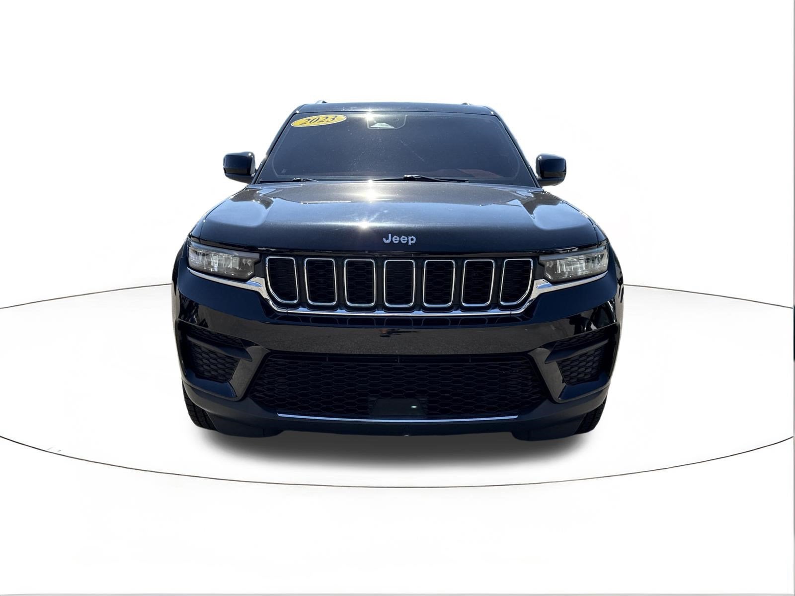 2023 Jeep Grand Cherokee Laredo