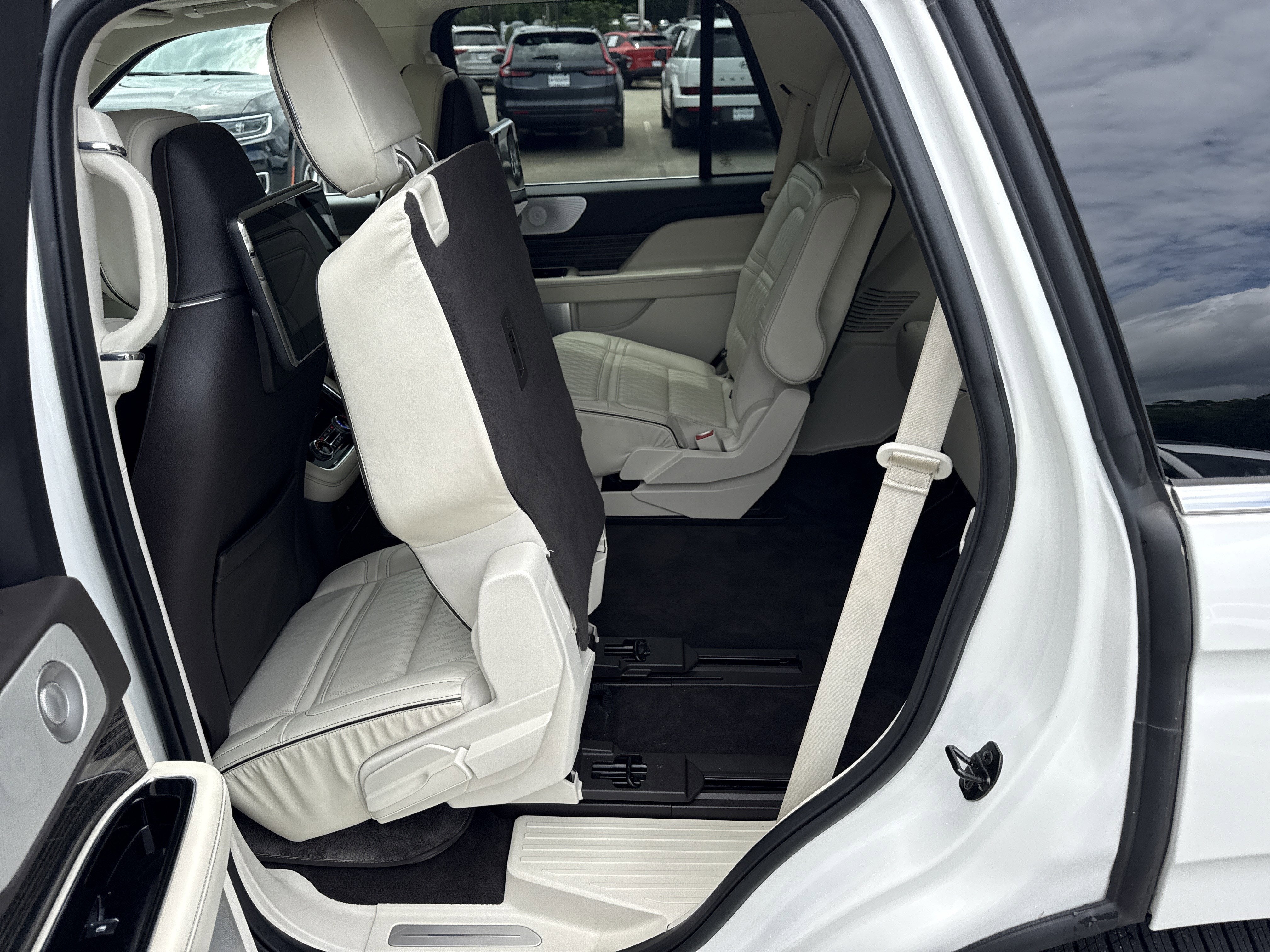 2021 Lincoln Navigator Black Label