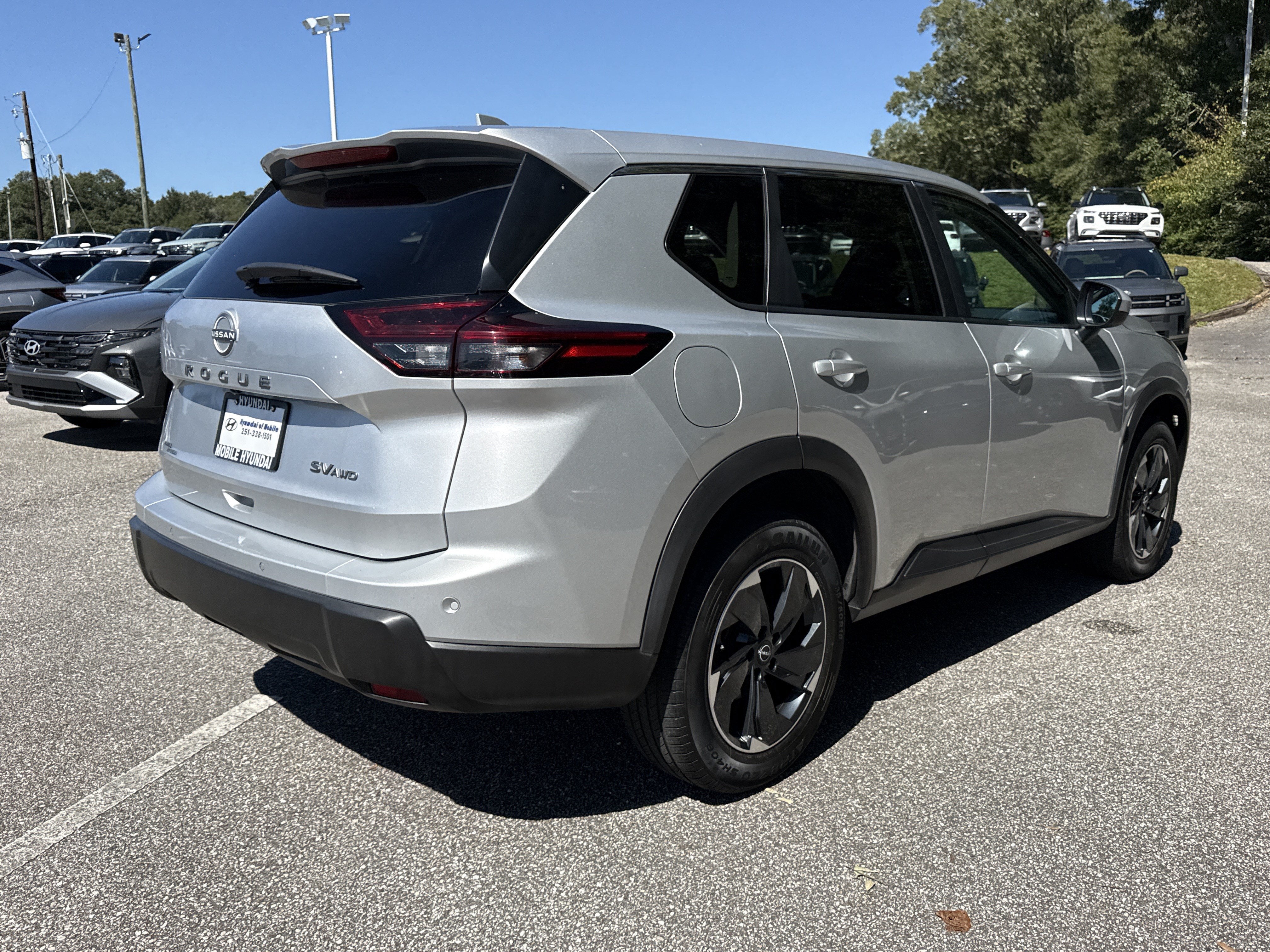 2024 Nissan Rogue SV