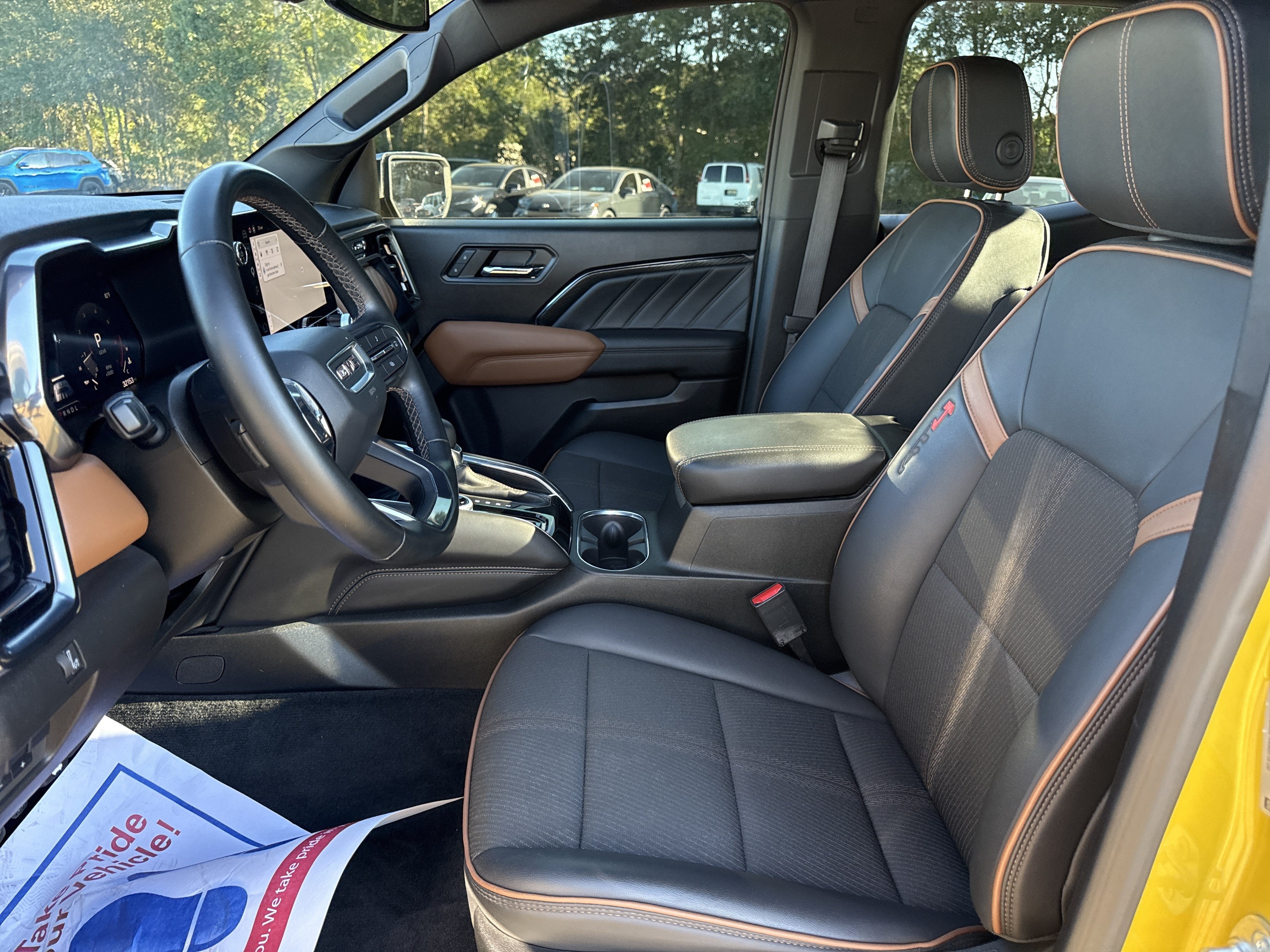 2024 GMC Canyon 4WD AT4
