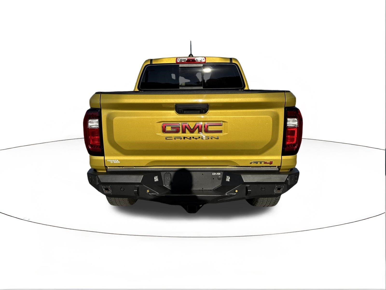 2024 GMC Canyon 4WD AT4