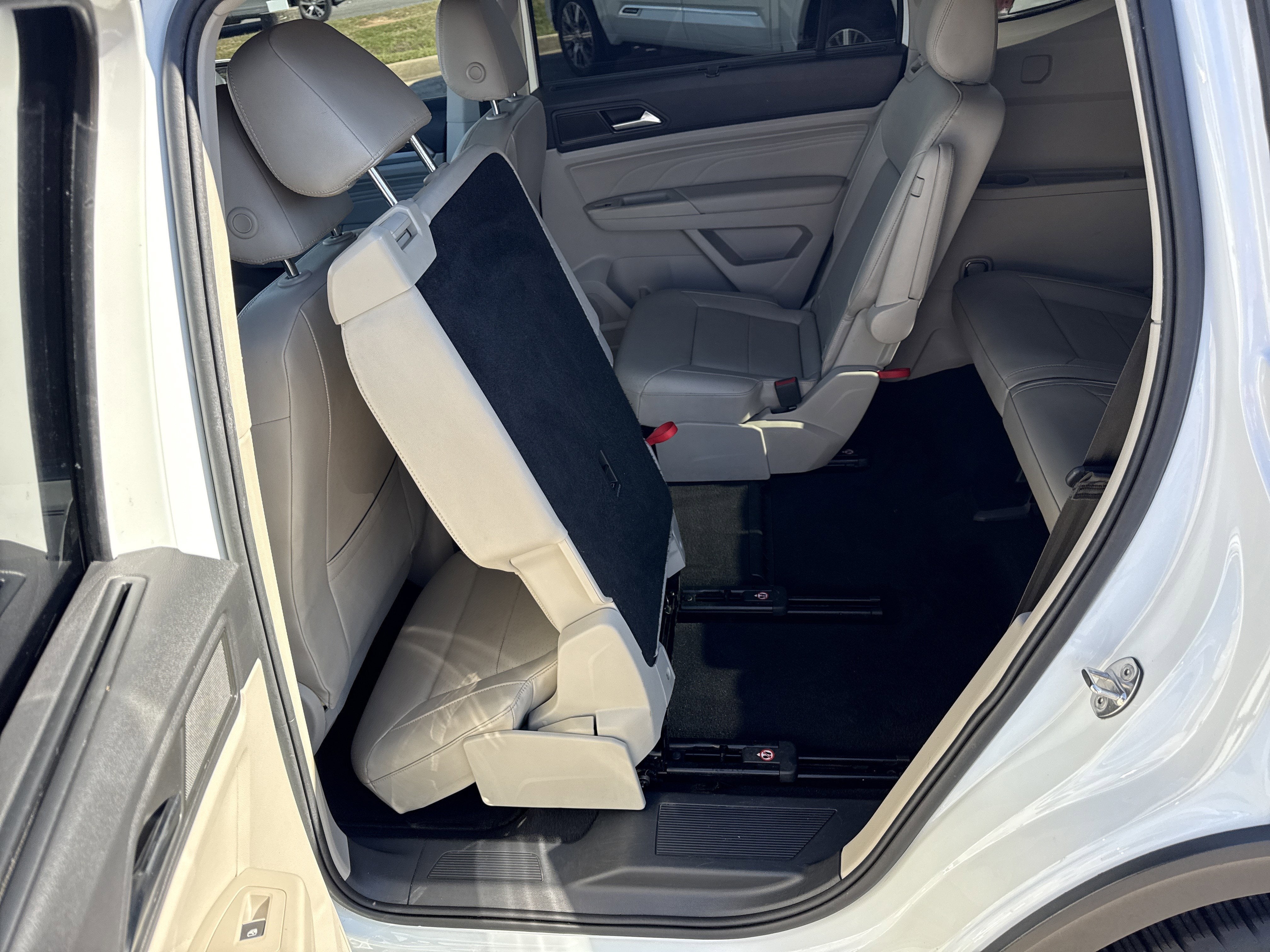 2022 Volkswagen Atlas 2.0T SE w/Technology