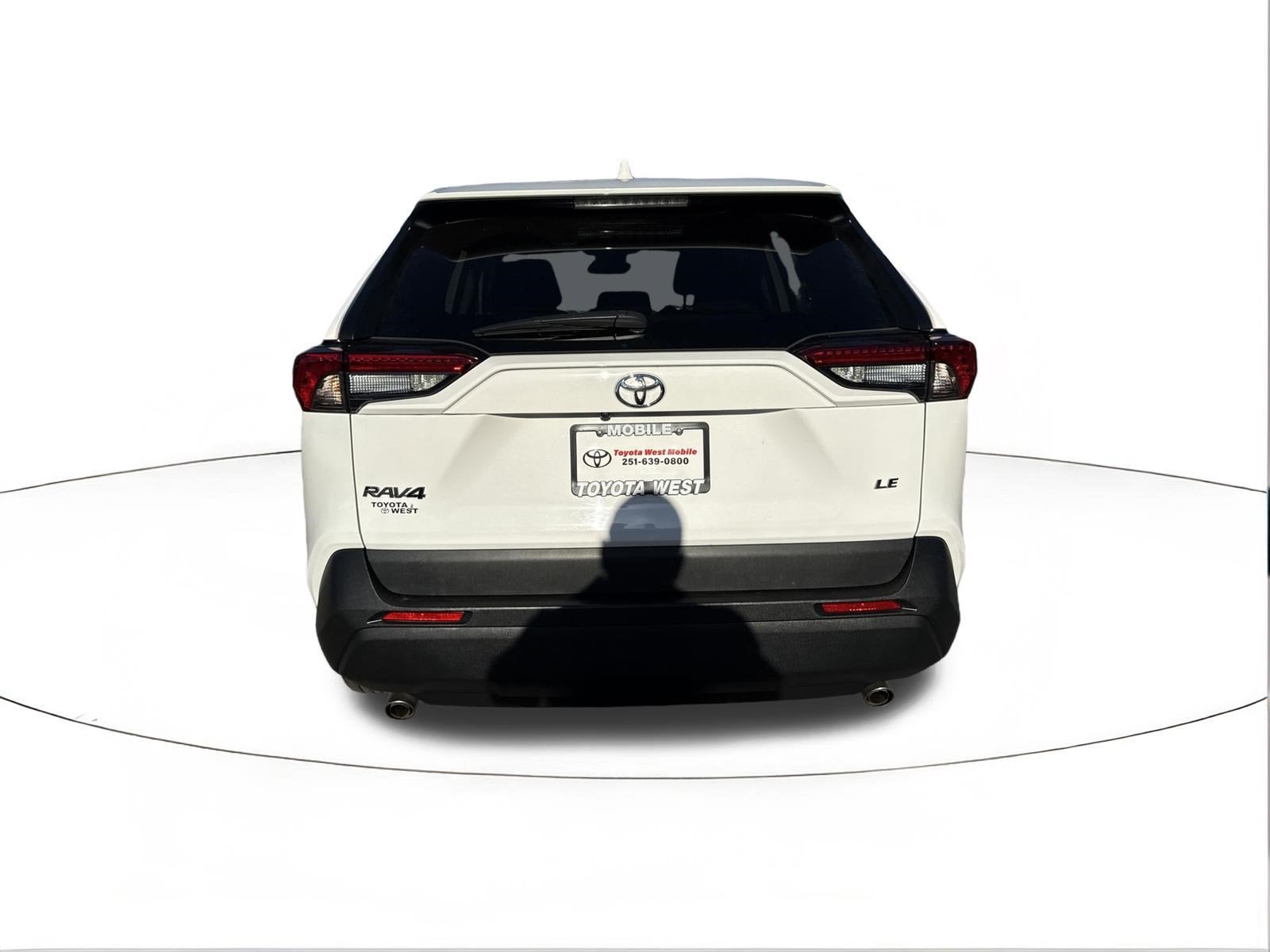 2024 Toyota RAV4 LE