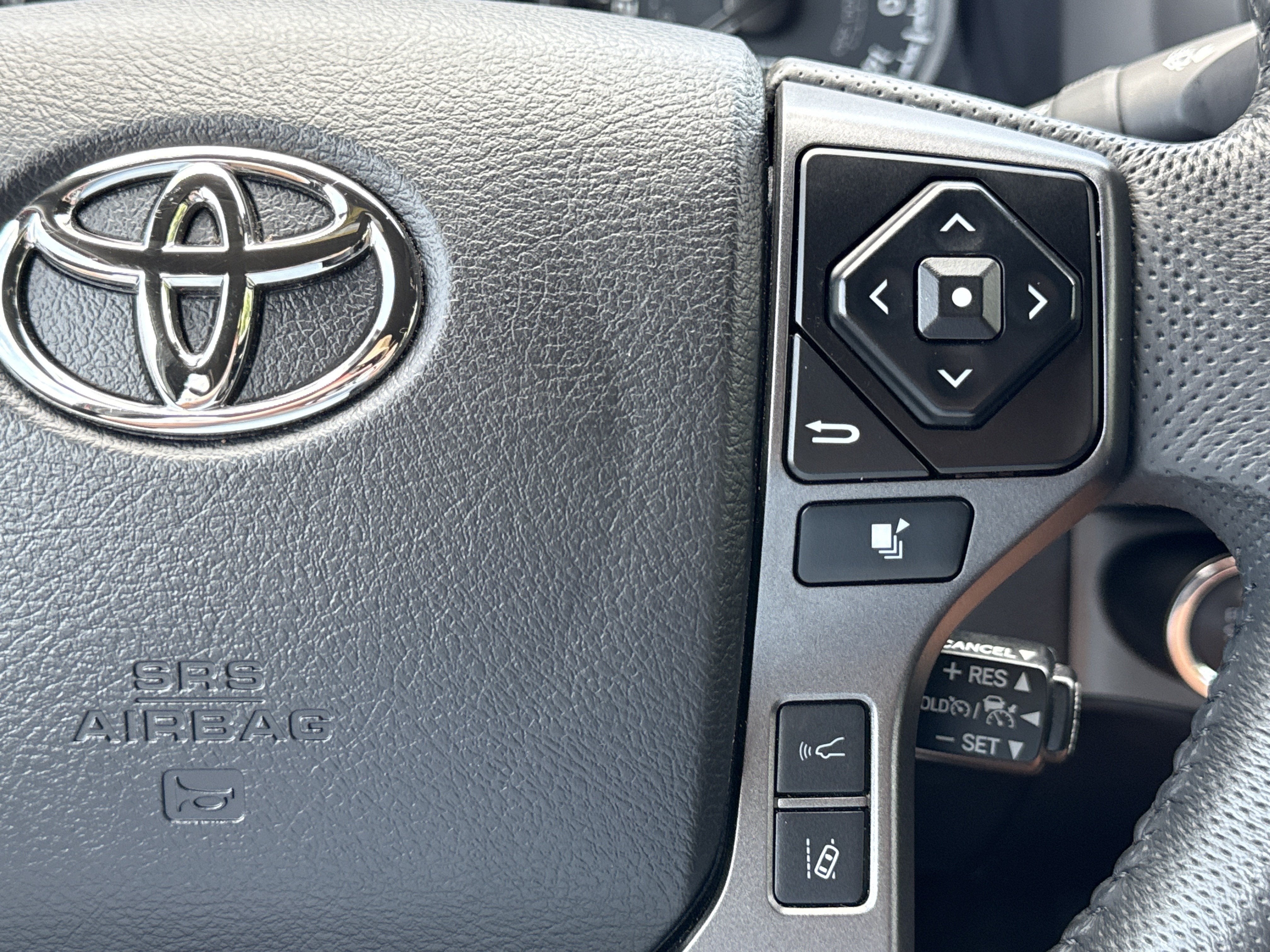 2022 Toyota Tacoma 4WD TRD Off Road