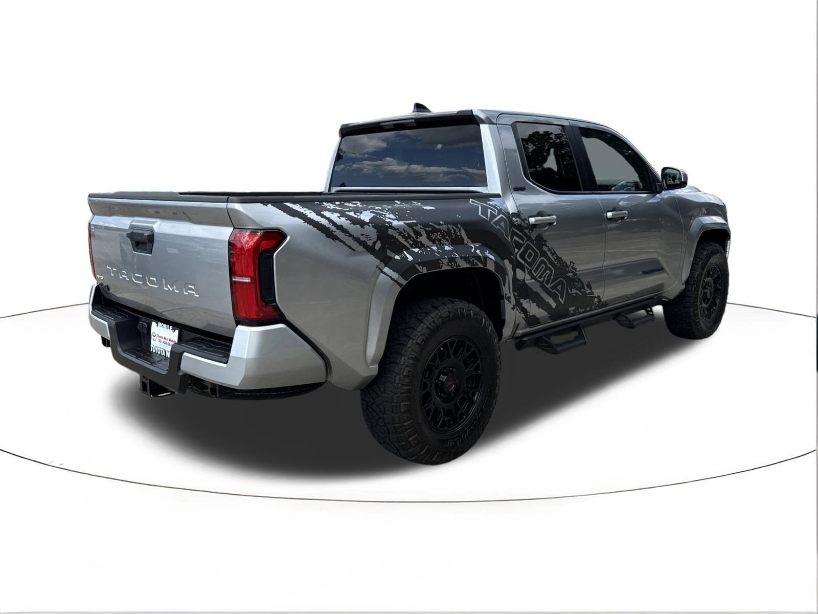 2025 Toyota Tacoma 4WD SR5