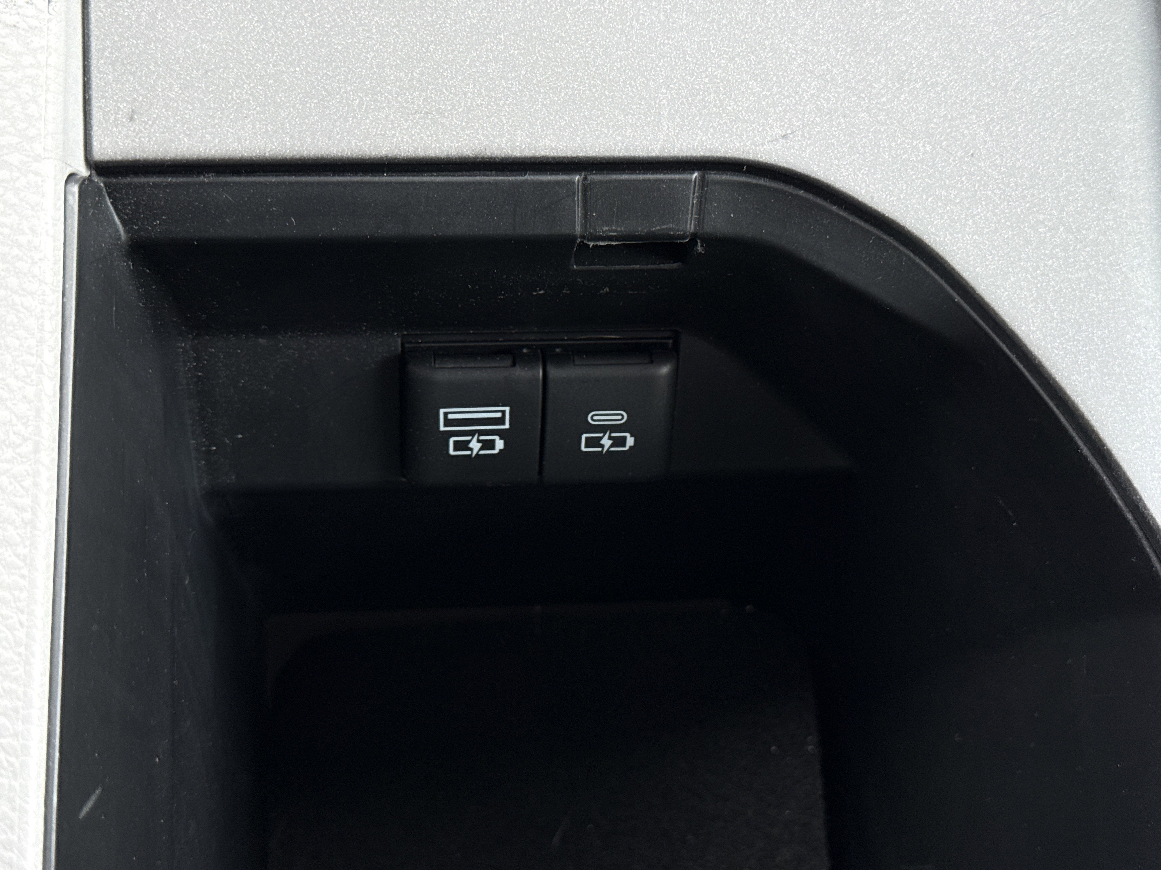 2023 Toyota Camry Hybrid XSE