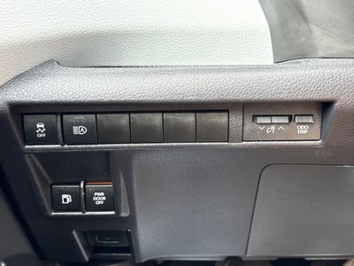 2025 Toyota Sienna Base