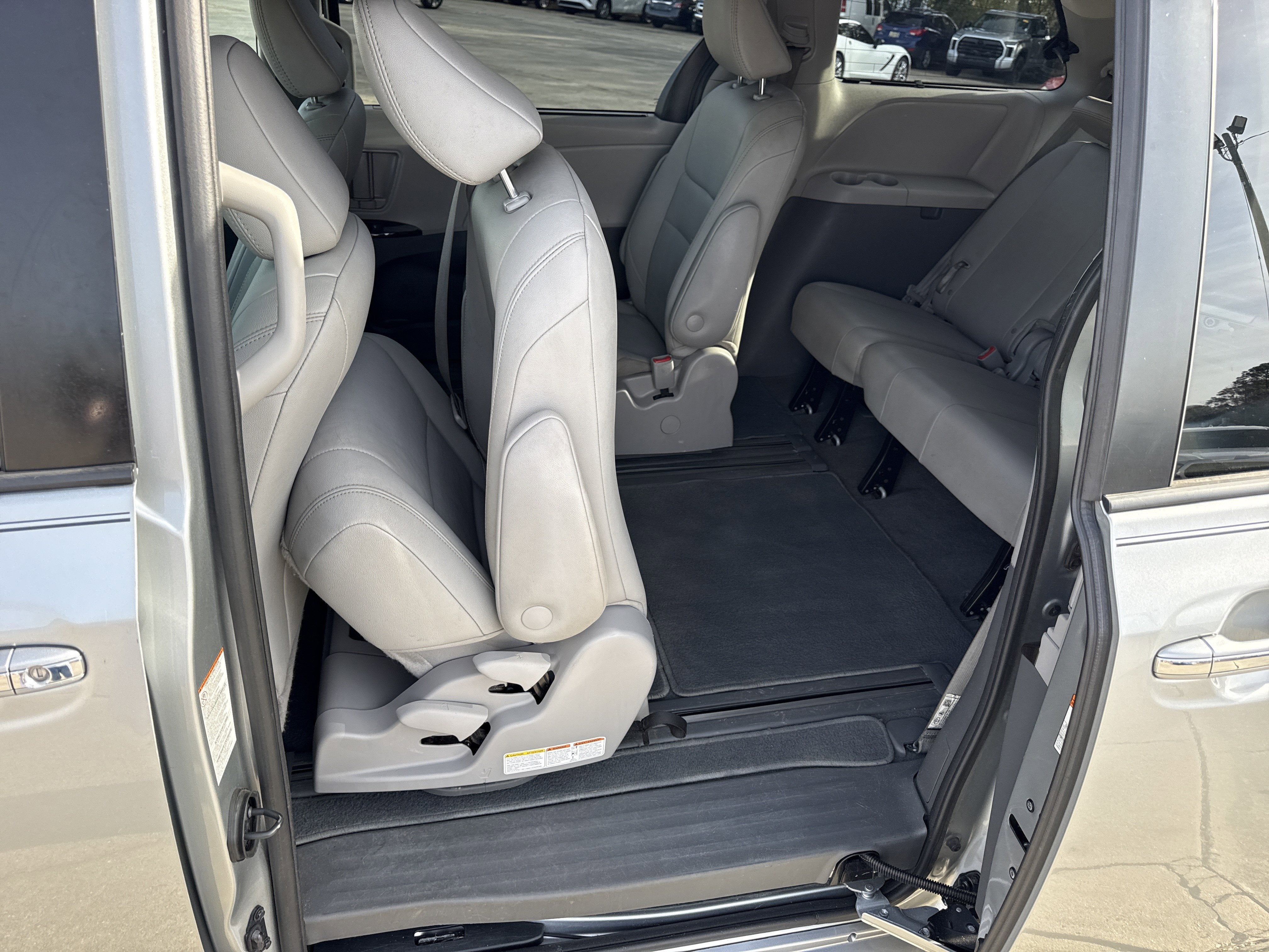 2020 Toyota Sienna XLE Premium