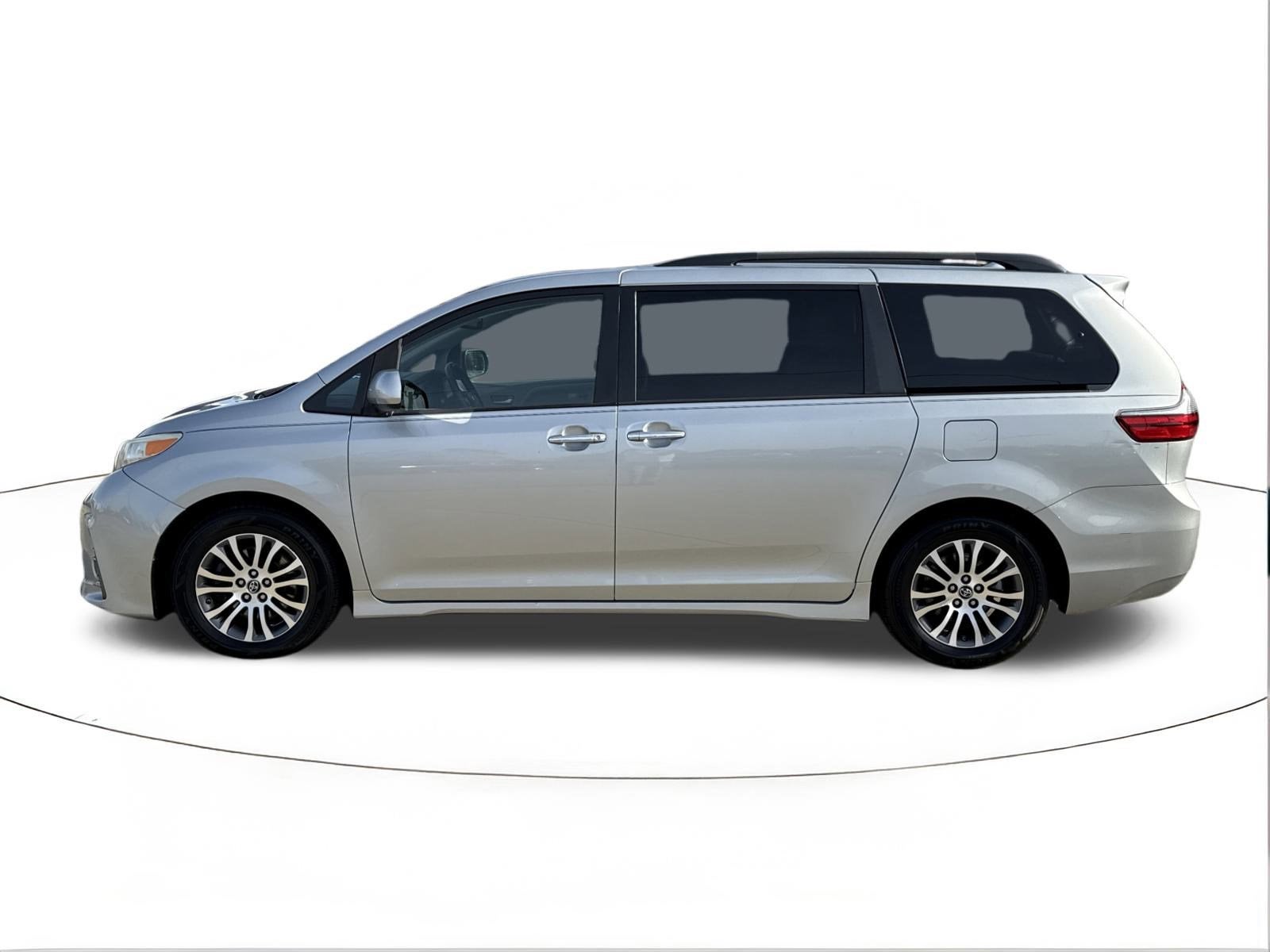 2020 Toyota Sienna XLE Premium