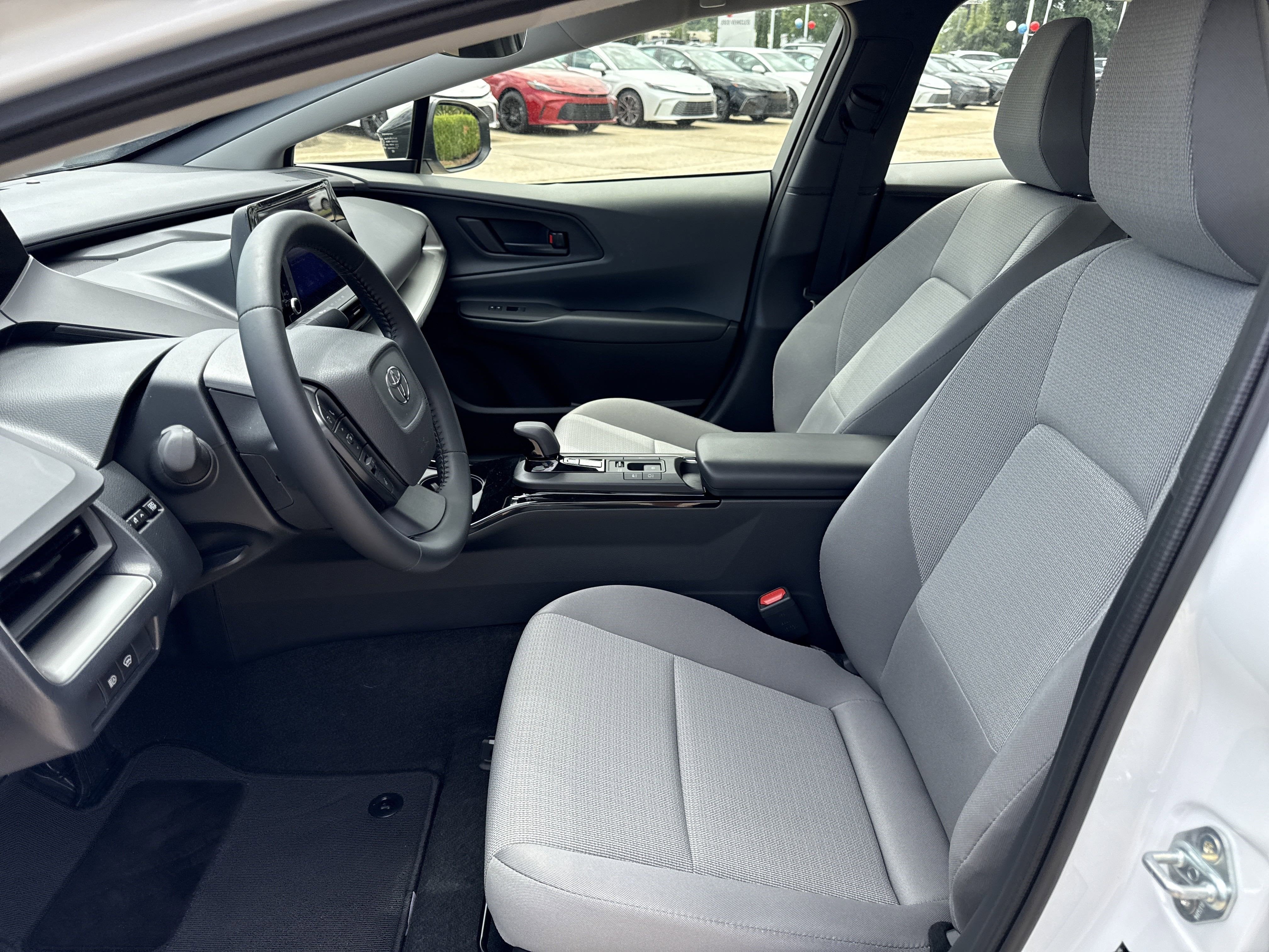 2025 Toyota Prius LE