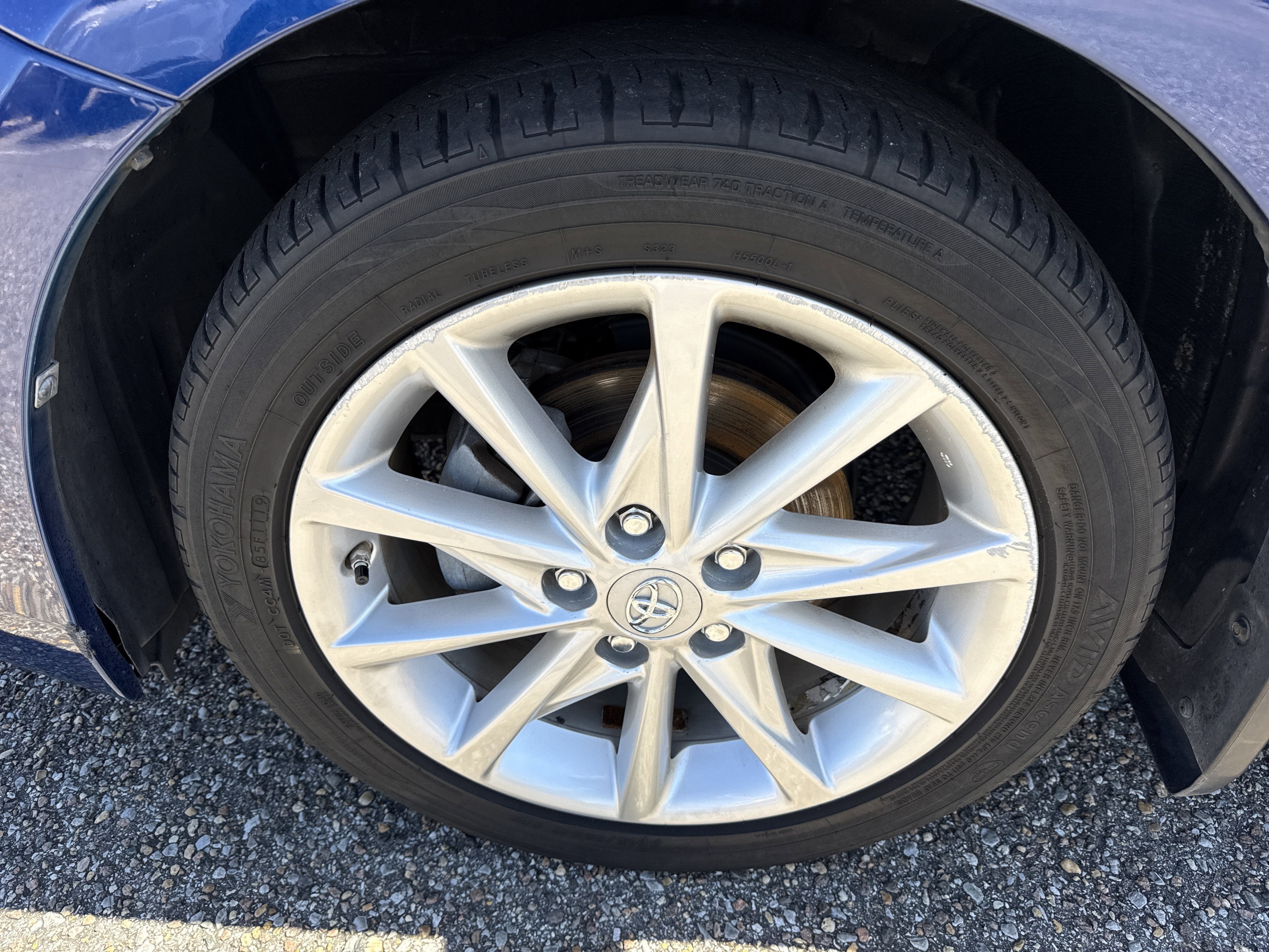 2013 Toyota Prius v Five