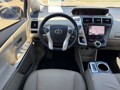 2013 Toyota Prius v Five