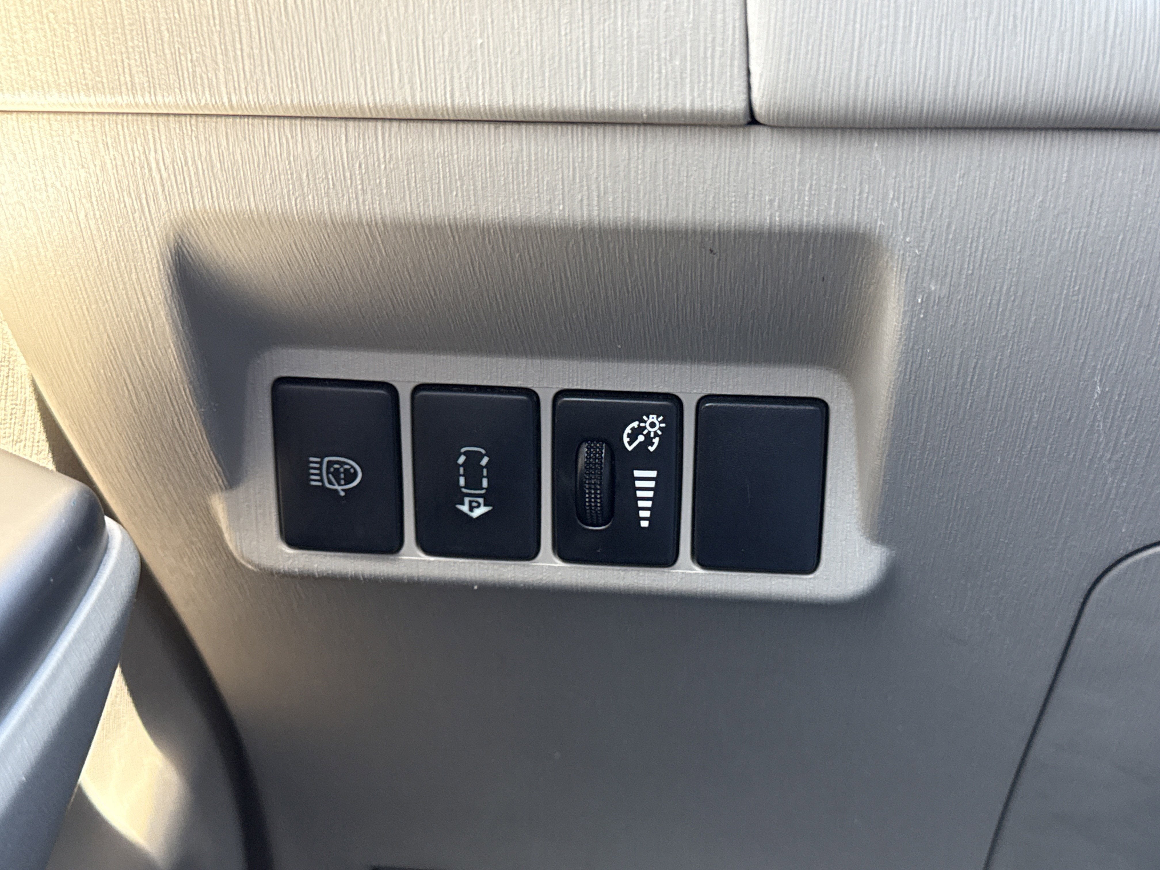 2013 Toyota Prius v Five