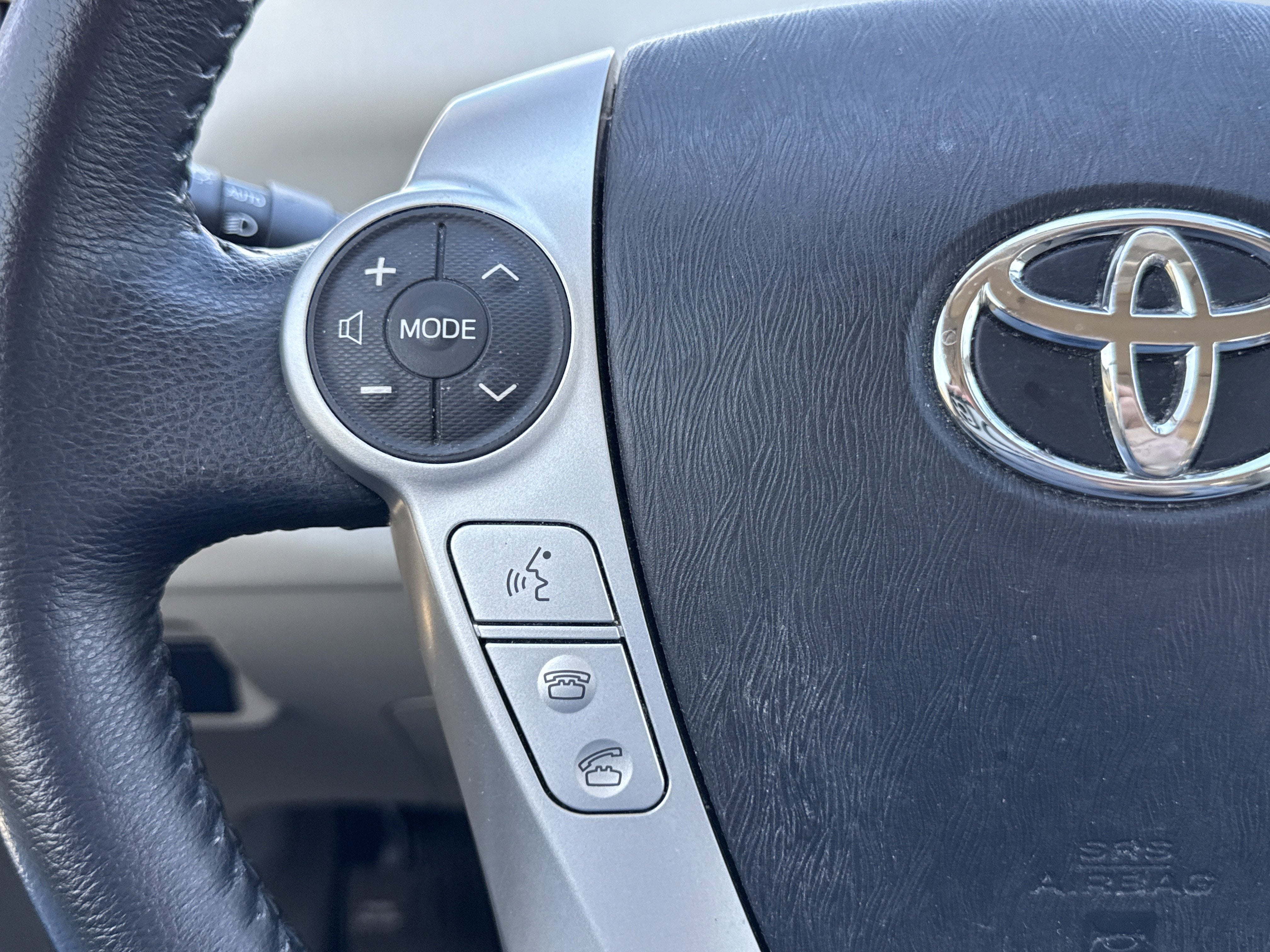 2013 Toyota Prius v Five