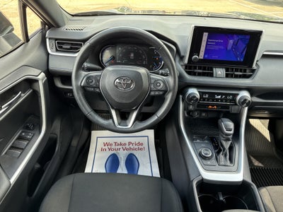 2024 Toyota RAV4 Hybrid SE