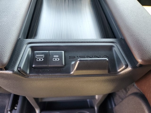 2023 Toyota Sienna Platinum
