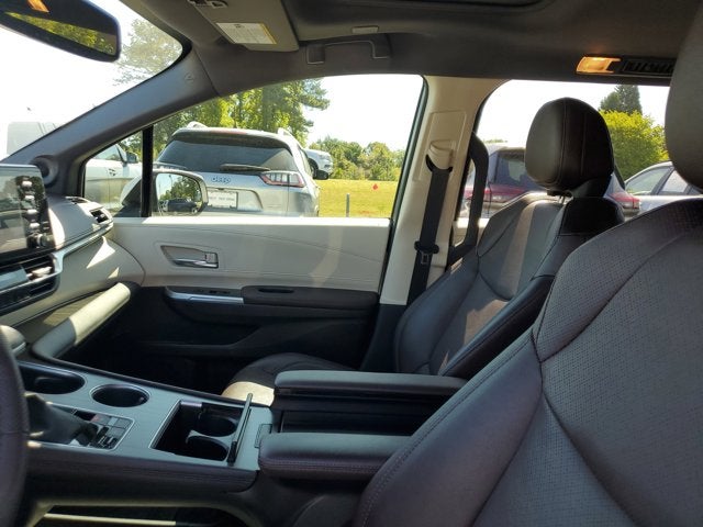 2023 Toyota Sienna Platinum