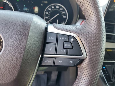 2023 Toyota Sienna Platinum