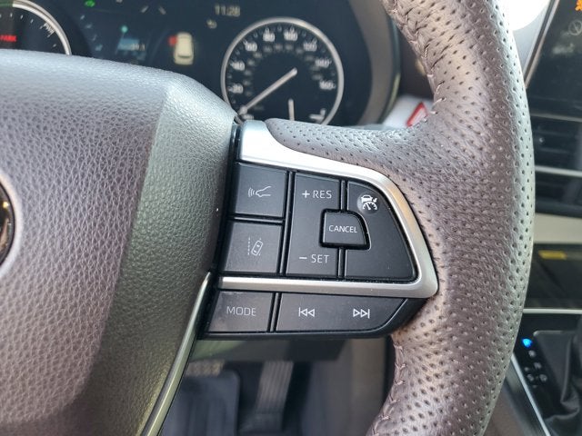 2023 Toyota Sienna Platinum