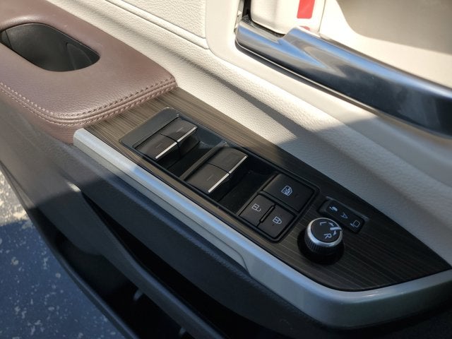 2023 Toyota Sienna Platinum