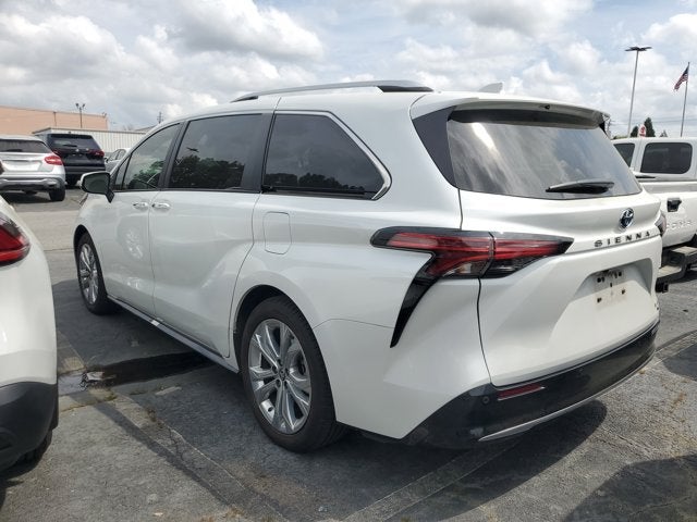 2023 Toyota Sienna Platinum